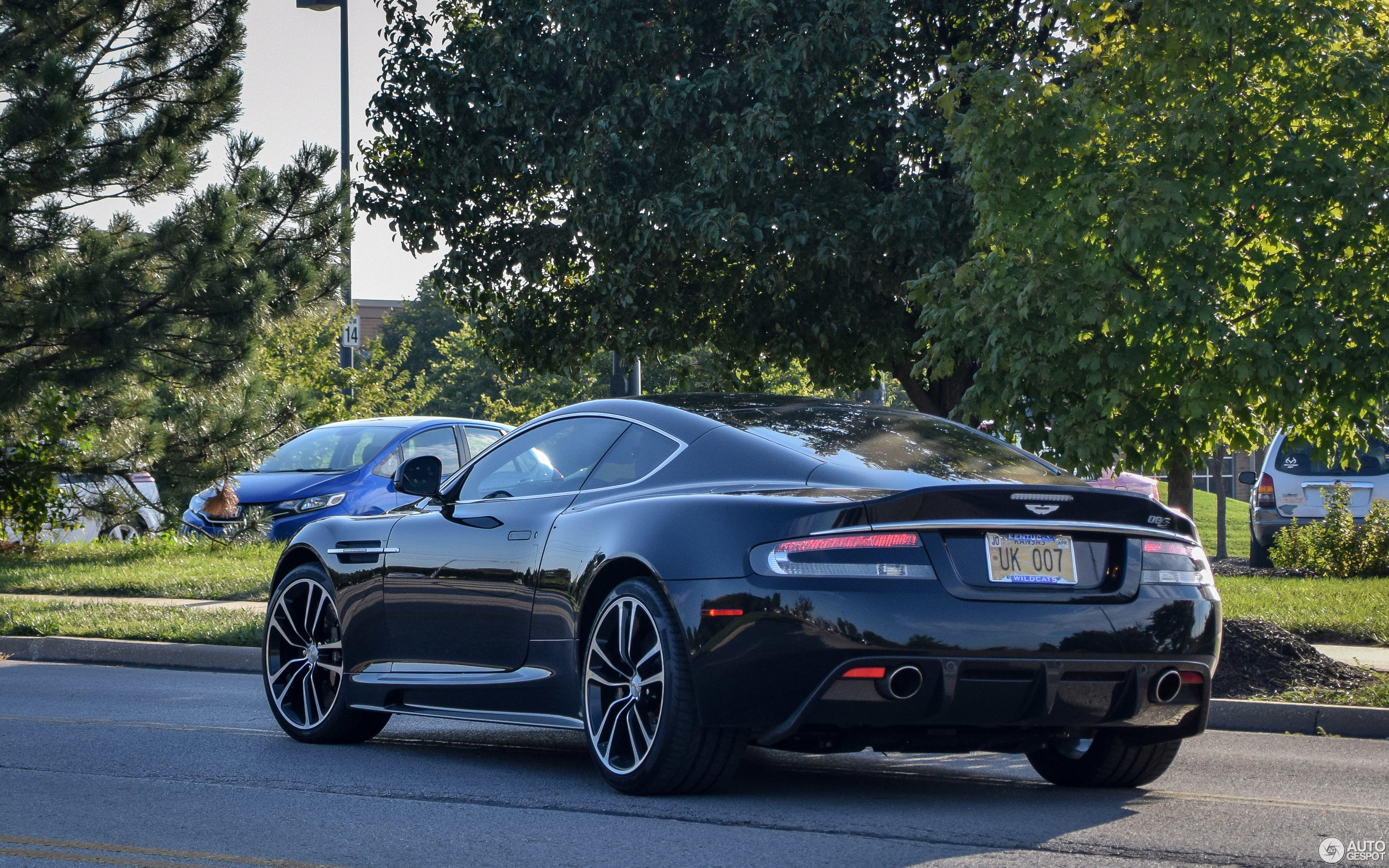 2012 Aston Martin DBS Carbon Edition