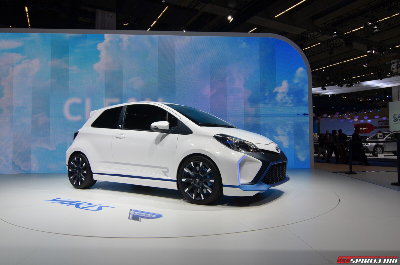 2013 Toyota Yaris Hybrid R Concept