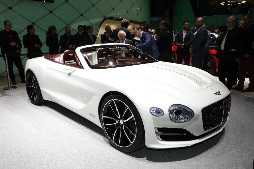 The Ultimate Driving Experience: Bentley EXP 12 Speed 6e Concept